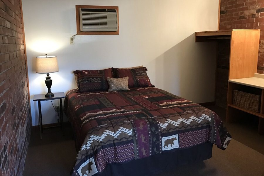 Norfork River Resort — Guest room