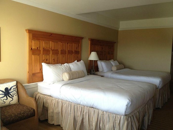 North Beach Inn — Guest room