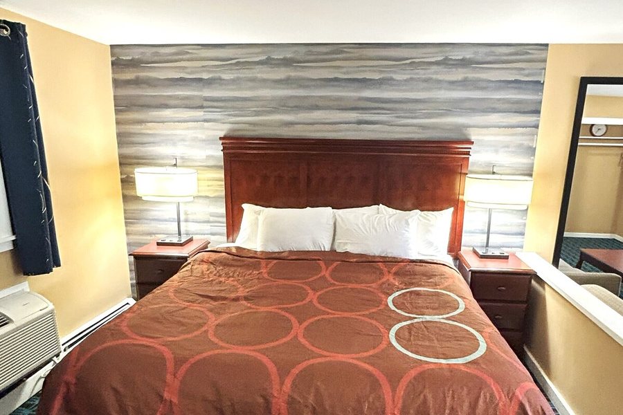 North Colony Motel And Cottages — Guest room