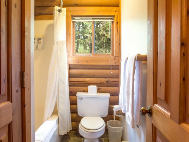 North Forty Resort — Bathroom