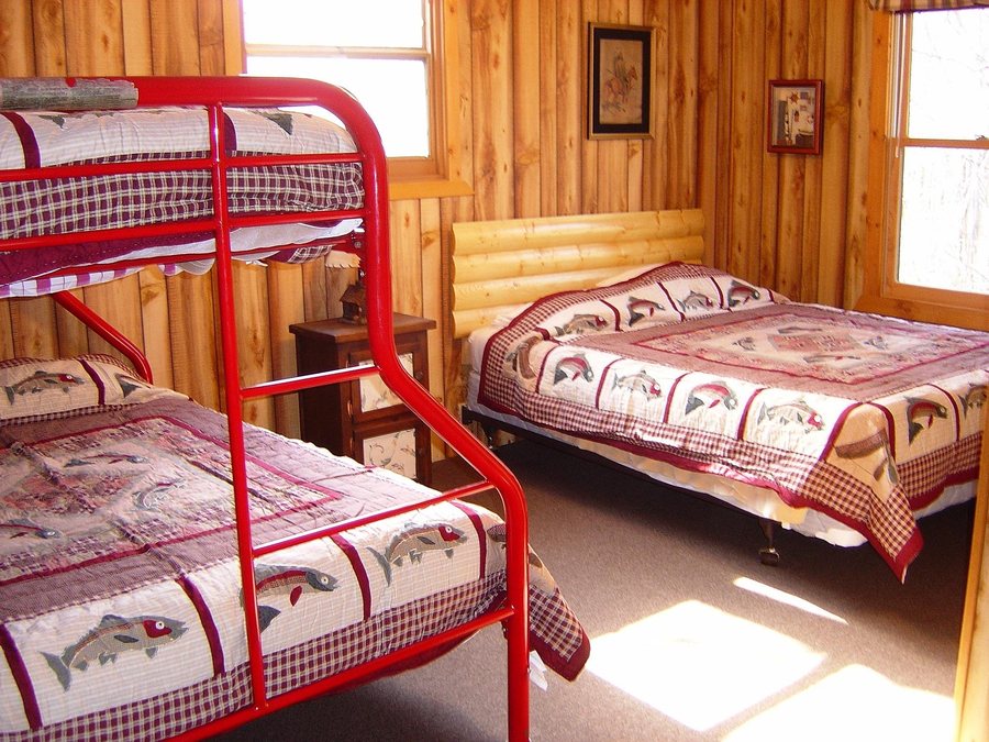 Northern Lights Resort Outfitting — Guest room