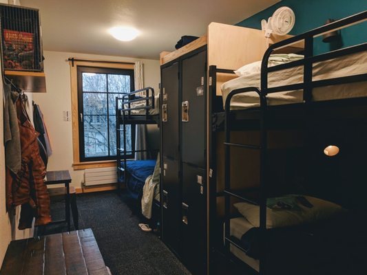 Northwest Portland Hostel — Guest room
