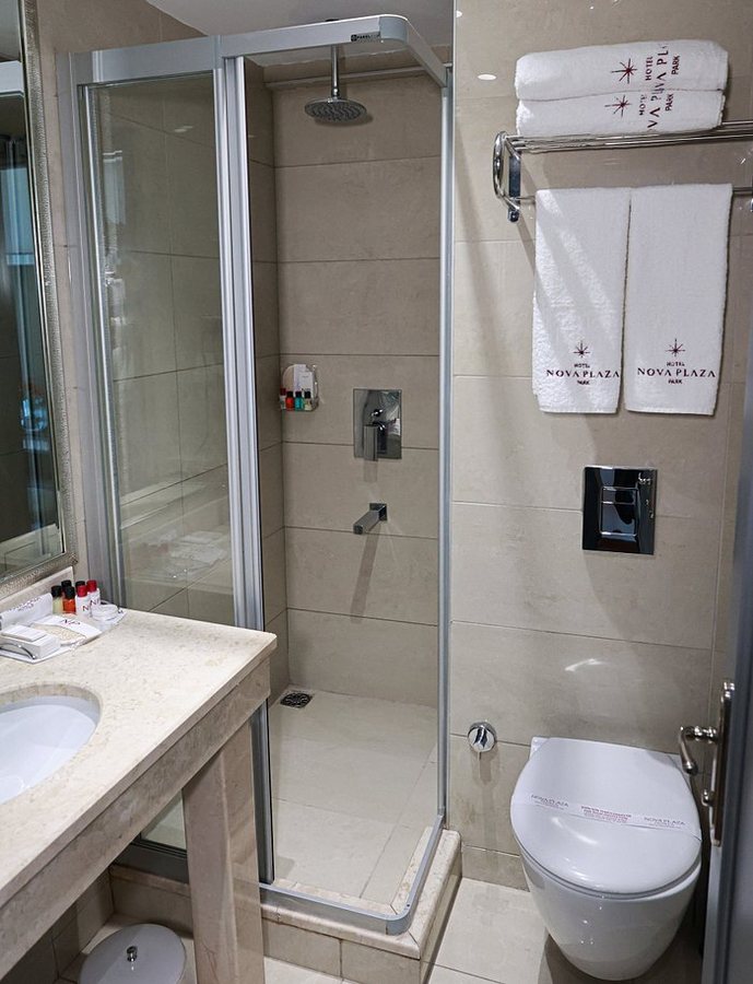 Nova Plaza Pera Istanbul — Bathroom