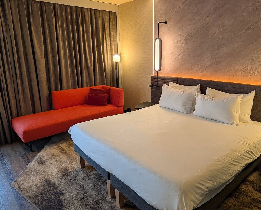 Novotel Lisboa — Guest room