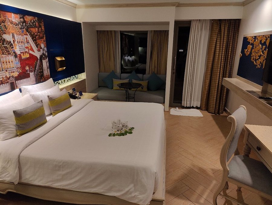 Novotel Phuket Resort — Guest room