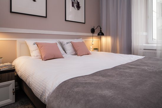 NOVUMHOUSE — Guest room