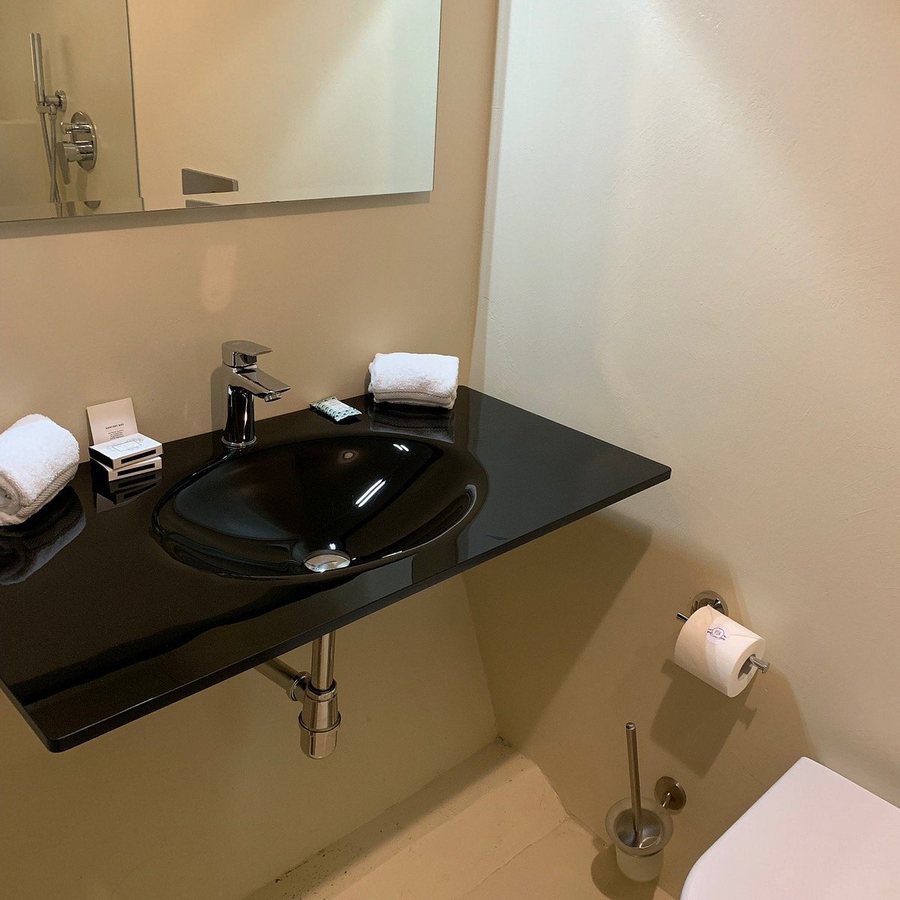 Numa Florence Palazzo San Niccolo — Bathroom