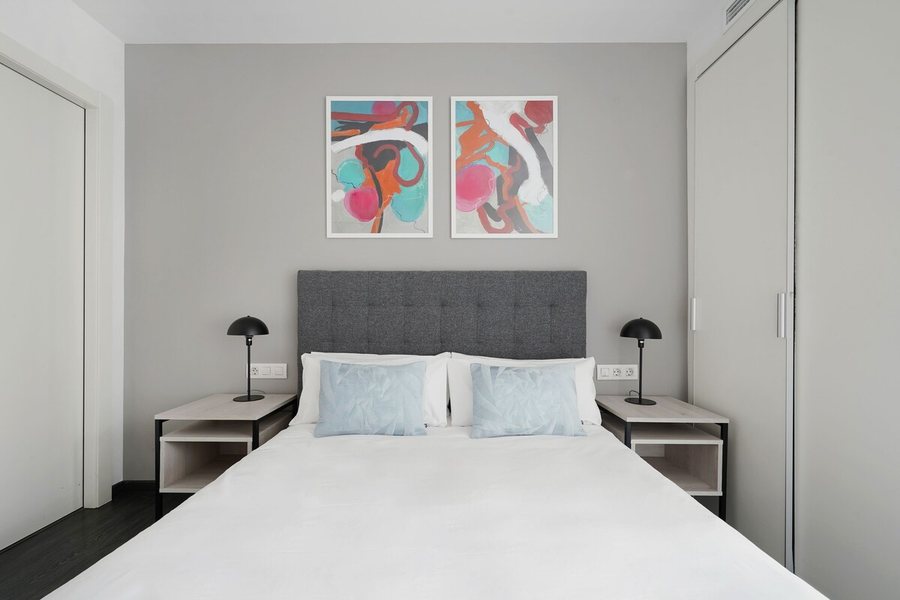 Numa I Colmena Apartments Barcelona Catalonia — Guest room