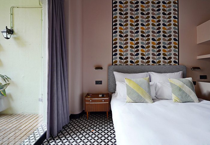 Numa Roca Rooms Apartments Barcelona Catalonia — Guest room