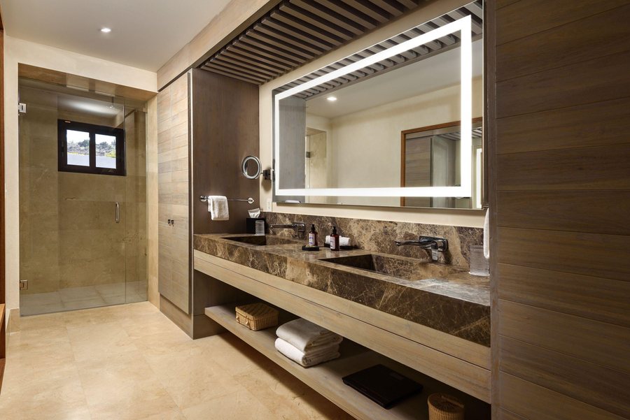 Nunu Boutique Hotel — Bathroom