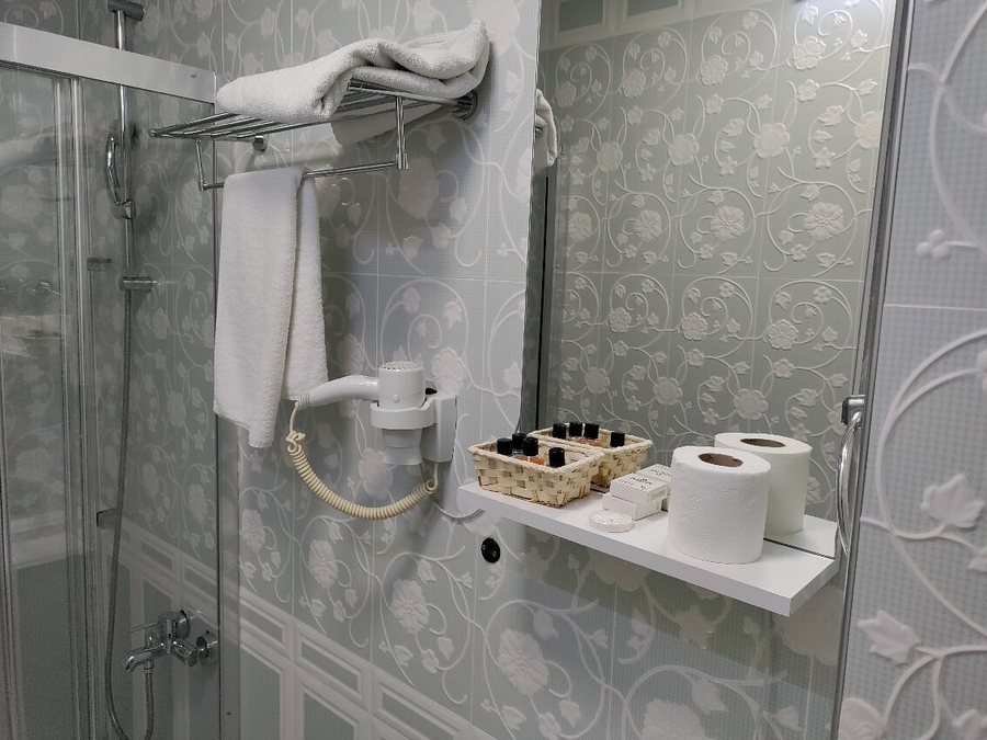 Nusret Bey Hotel Istanbul — Bathroom