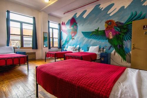 NY Moore Hostel — Guest room