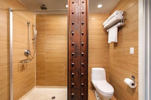 NYC Empire Apartments — Bathroom