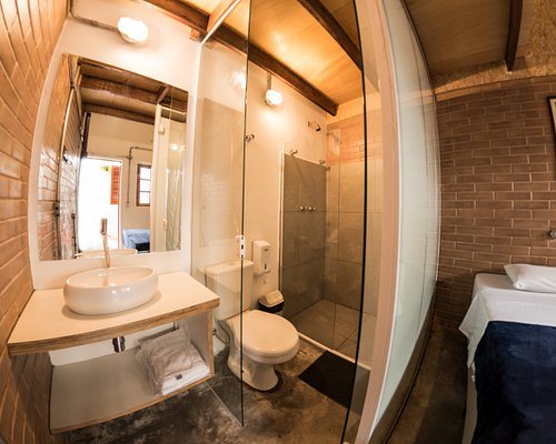 O de Casa Hostel — Bathroom