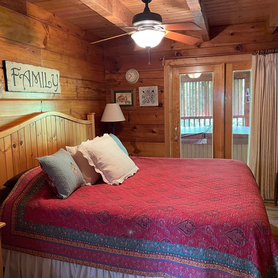 Oak Haven Resort — Guest room