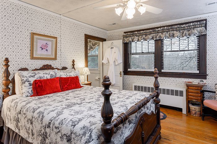 Oakland Cottage B B — Guest room