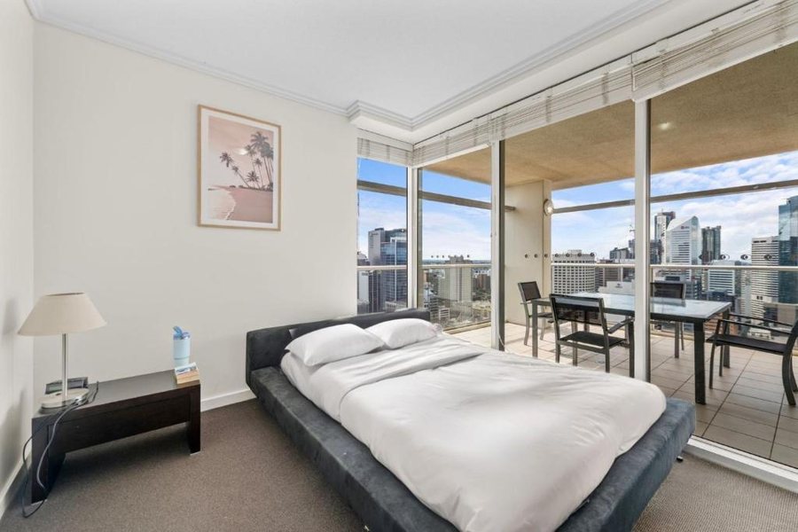 Oaks Brisbane Casino Tower Suites — Guest room