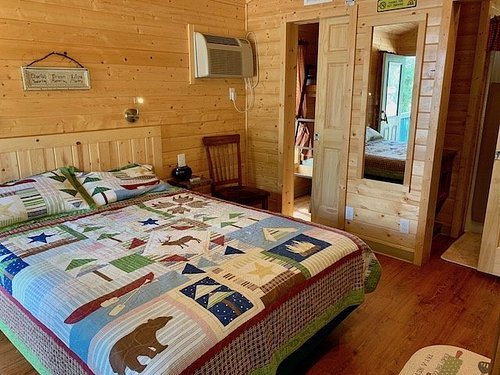 Oasis RV Resort Durango — Guest room