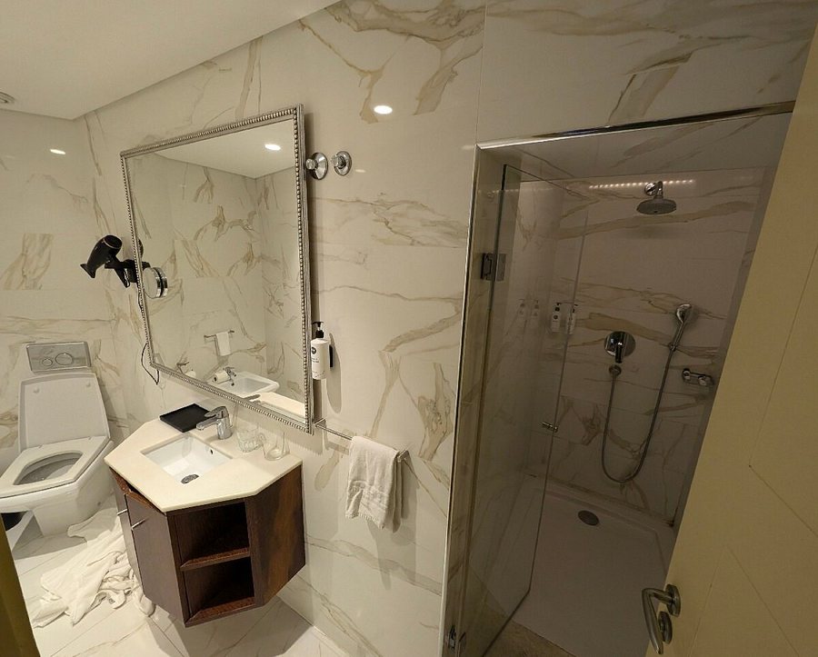 Oca Flores Hotel Boutique — Bathroom