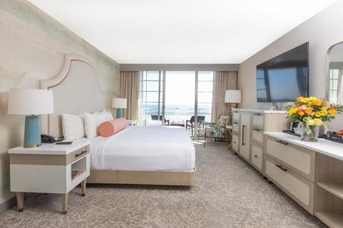 Ocean Club Hotel — Guest room