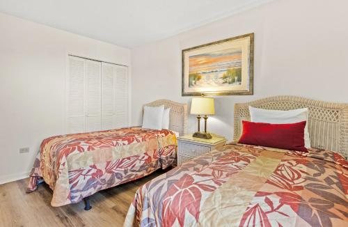 Ocean Creek Resort — Guest room