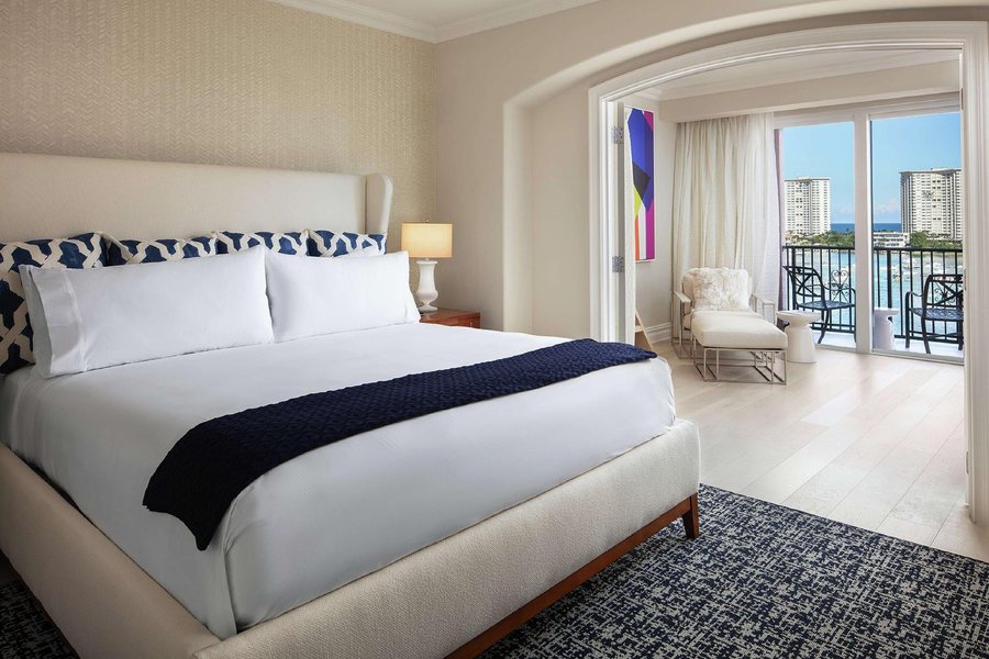 Ocean Lodge — Guest room
