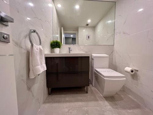 Ocean Reserve Condominium — Bathroom
