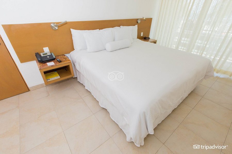 Ocean Spa Hotel — Guest room