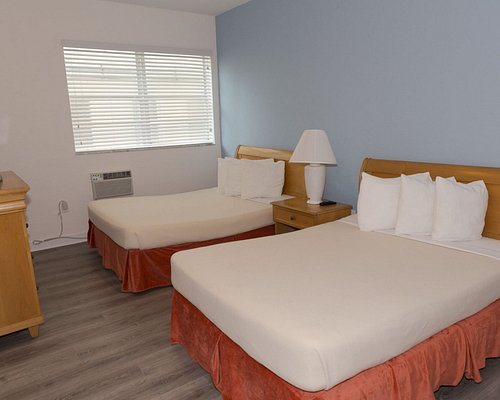 Ocean Surf Miami Beach Florida — Guest room