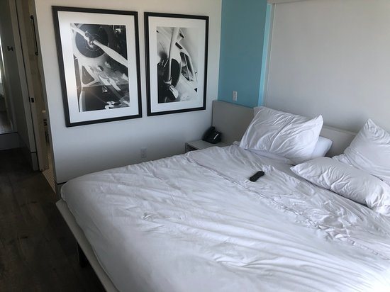 Ocean Treasure Beachside Suites — Guest room