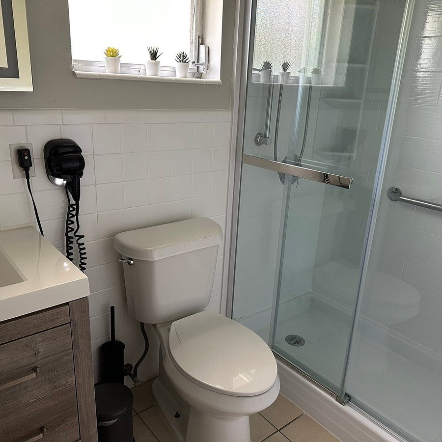Ocean Villas Of Deerfield — Bathroom