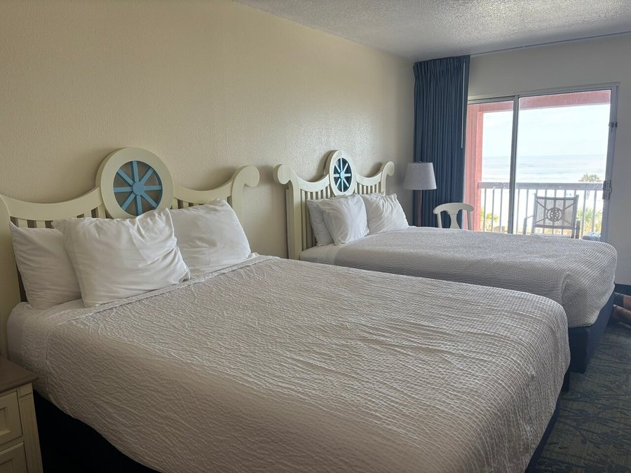 Oceanview Lodge — Guest room
