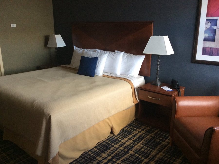 Odawa Hotel — Guest room