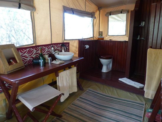 Ol Malo — Bathroom