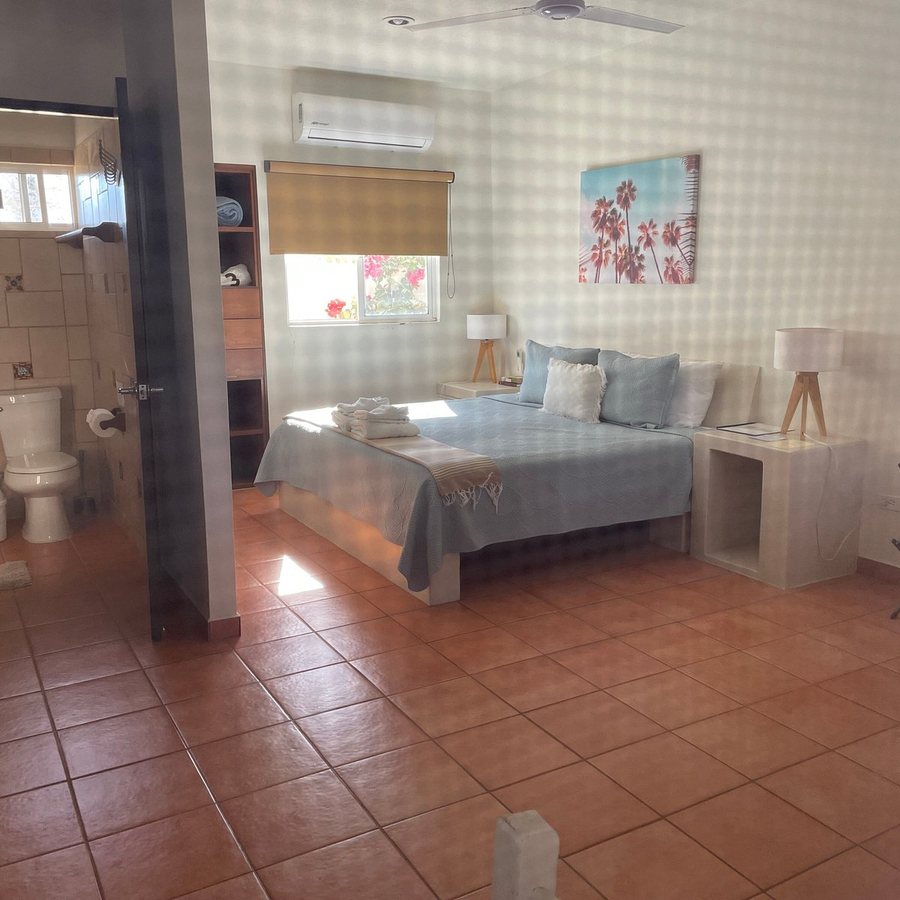 Olas De Cerritos — Bathroom