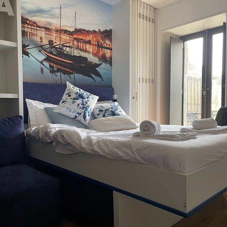 Old City Design Apartments — Guest room