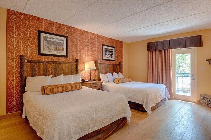 Old Creek Lodge Gatlinburg Tennessee — Guest room