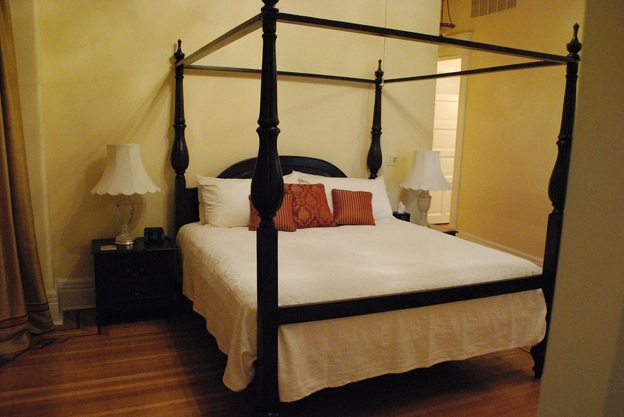 Old Louisville Fleur de Lis B B — Guest room