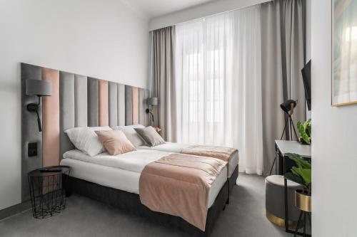 Old Town Residence Premium Aparthotel — Guest room