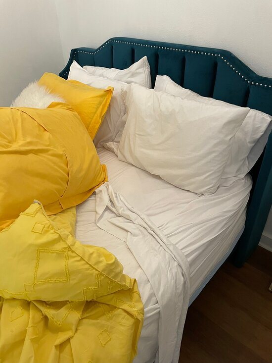 Old West Studio Lofts — Guest room