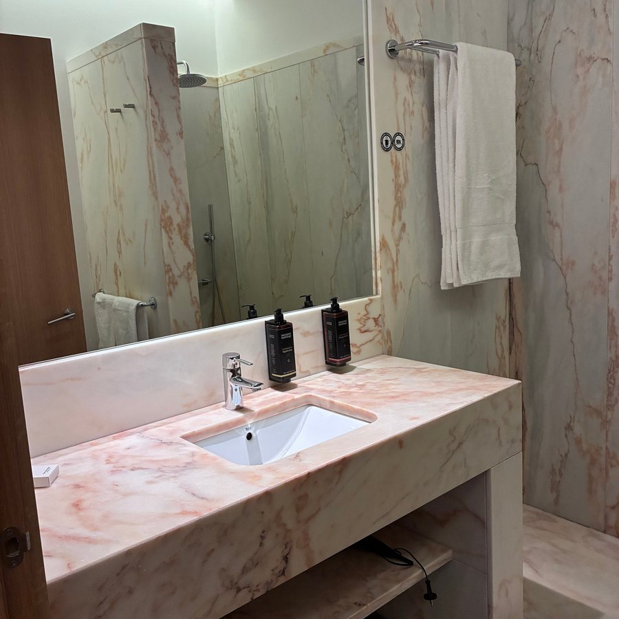 Olive Nature — Bathroom