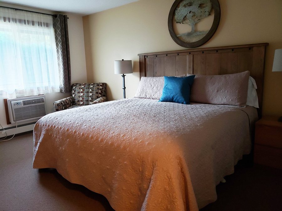 Olympia Lodge — Guest room