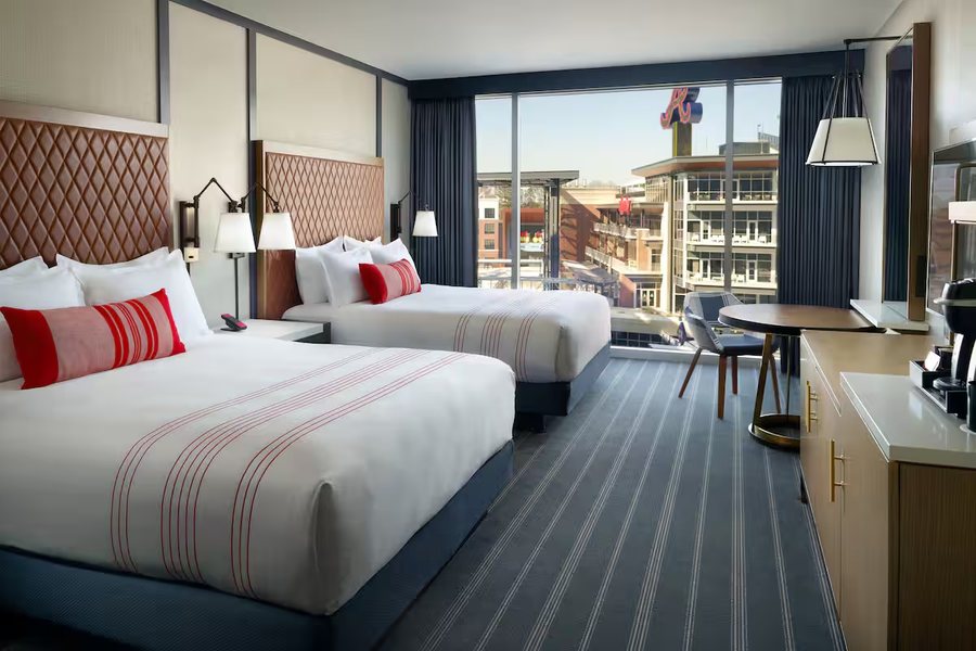 Omni Hotel at the Battery Atlanta — Guest room