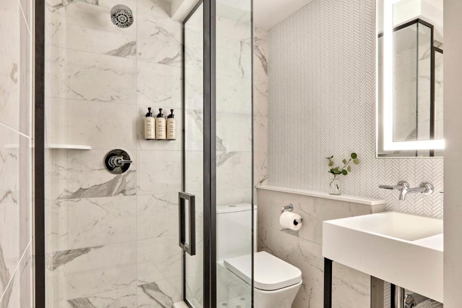 Omni Parker House — Bathroom