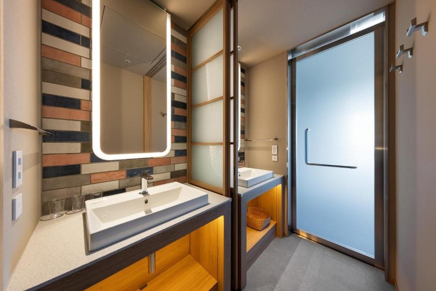 OMO5 Tokyo Otsuka by Hoshino Resorts — Bathroom