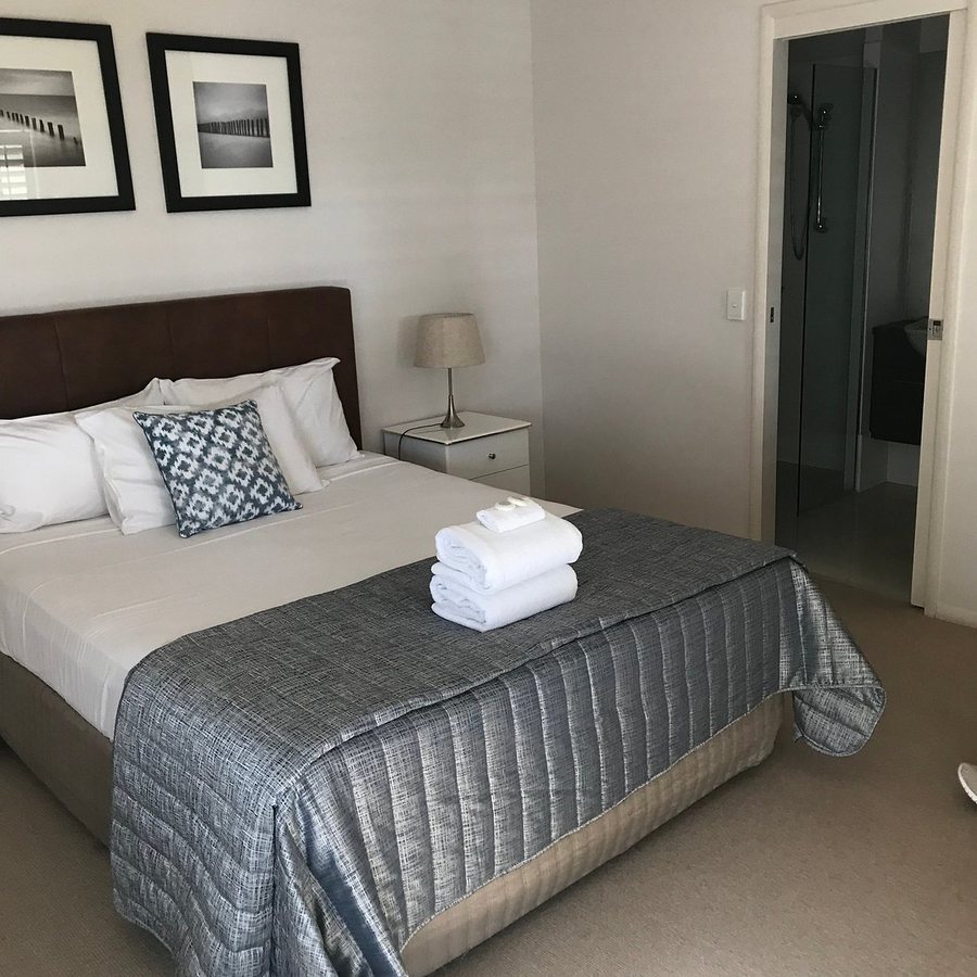 On the Bay Apartments Bribie Island — Guest room