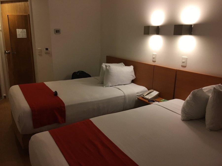 One Cancun Centro — Guest room