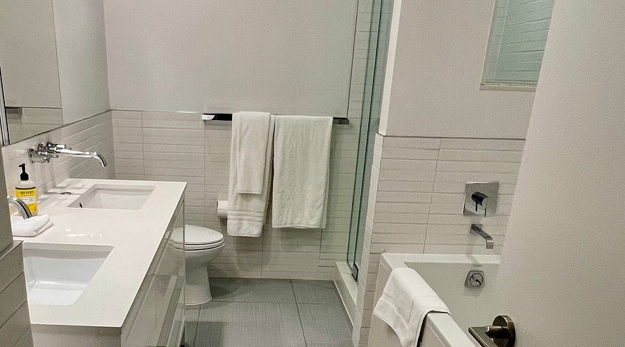 One Dutch Hotel New York City New York — Bathroom