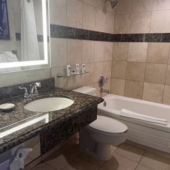 One Lakeside Hotel — Bathroom