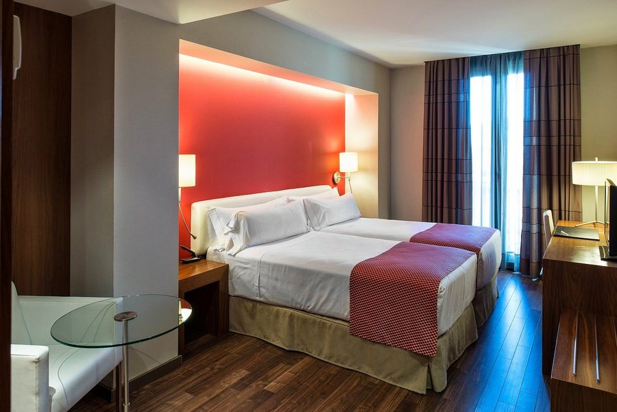 Onefam Ramblas Hostel Barcelona Barcelona Catalonia — Guest room